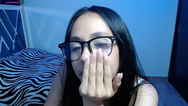 paula lopez   online show from 04.17.26