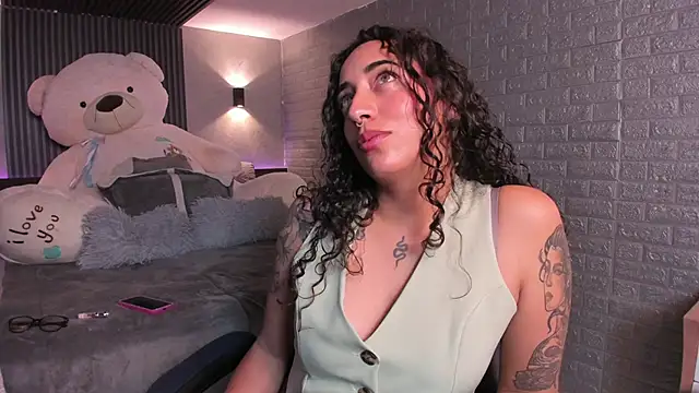 Snapshot of Magic_ivone chatting on 02.10.26 Magic ivone online show from 02.10.26