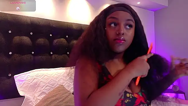 Snapshot of Aitana_Oliveira chatting on 02.17.26 Aitana Oliveira online show from 02.17.26