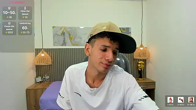Snapshot of JDWhite18 chatting on 06.25.26 JDWhite18 online show from 06.25.26