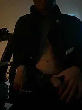 Snapshot of tuncube chatting on 02.12.26 tuncube online show from 02.12.26