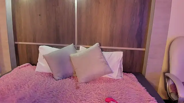 Snapshot of Brynaa chatting on 02.11.26 Brynaa online show from 02.11.26