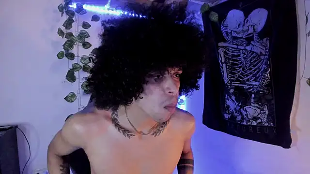 Snapshot of Aaron_Hopper chatting on 02.16.26 Aaron Hopper online show from 02.16.26