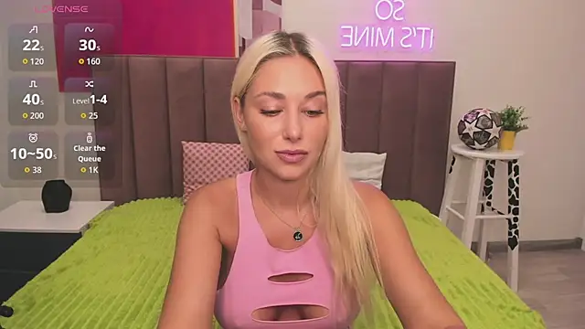 Snapshot of MIla_Stunning chatting on 07.16.26 MIla Stunning online show from 07.16.26