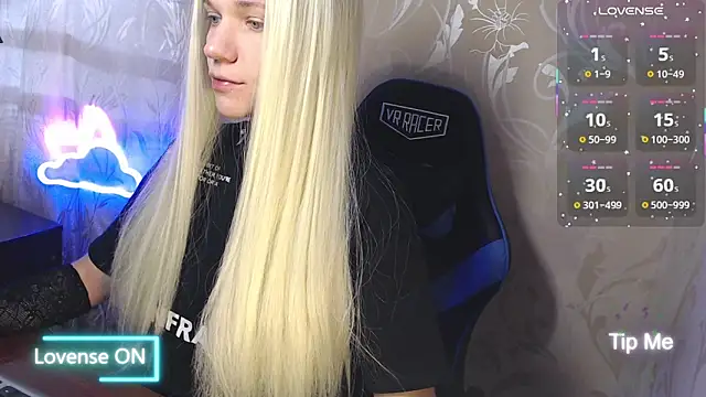 Shiny Victoria online show from 03.14.26