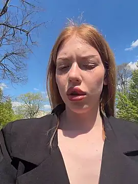 Jean Graay online show from 04.17.26