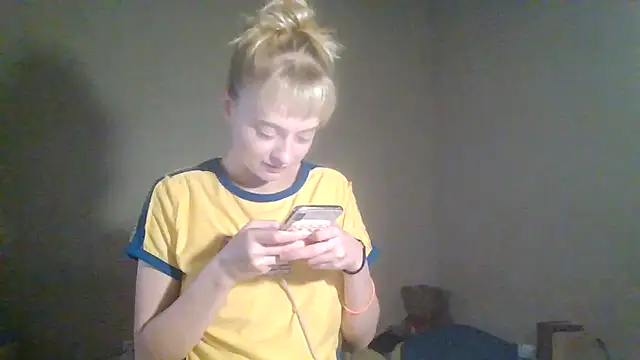 Snapshot of KiwiDreamy1 chatting on 02.10.26 KiwiDreamy1 online show from 02.10.26