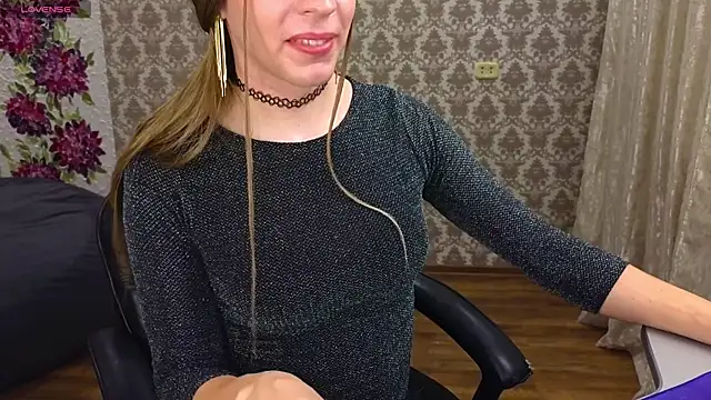 Snapshot of Anna_inHear chatting on 07.28.26 Anna inHear online show from 07.28.26
