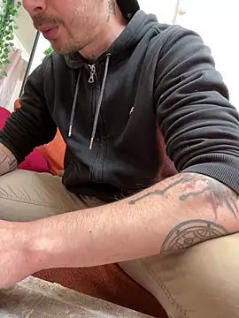 Piratee666 online show from 04.15.26