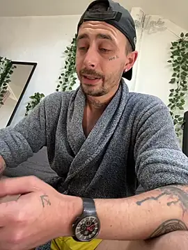 Piratee666 online show from 04.23.26