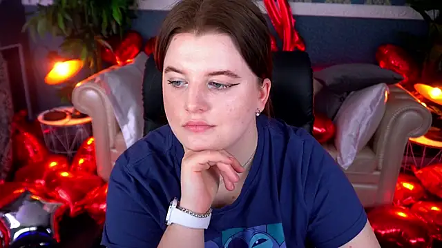 Snapshot of KristiFoxy chatting on 02.10.26 KristiFoxy online show from 02.10.26