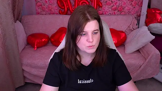 Snapshot of KristiFoxy chatting on 02.18.26 KristiFoxy online show from 02.18.26