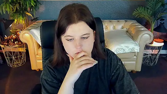 Snapshot of KristiFoxy chatting on 05.11.26 KristiFoxy online show from 05.11.26