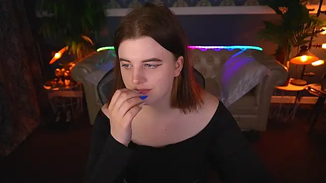 Snapshot of KristiFoxy chatting on 05.23.26 KristiFoxy online show from 05.23.26