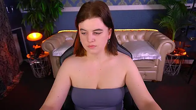 Snapshot of KristiFoxy chatting on 05.28.26 KristiFoxy online show from 05.28.26