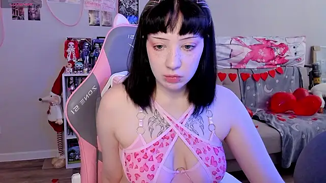 Snapshot of MollysLand chatting on 02.09.26 MollysLand online show from 02.09.26