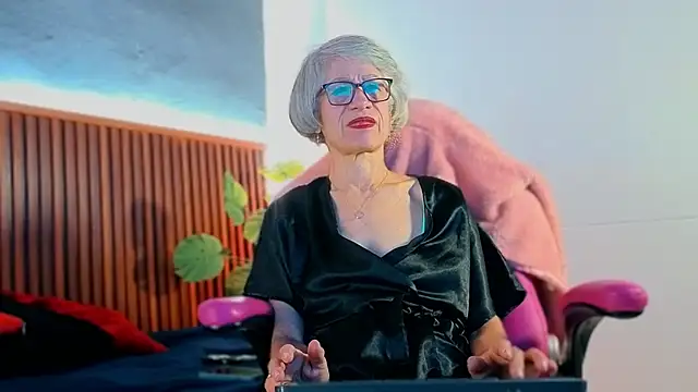 Snapshot of miss_monserrate01 chatting on 02.04.26 miss monserrate01 online show from 02.04.26