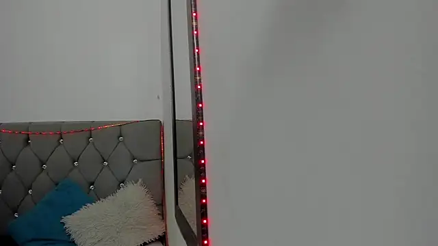 Snapshot of _1DERECK chatting on 02.15.26 1DERECK online show from 02.15.26