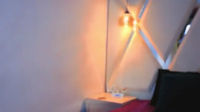 MeelFox online show from 04.17.26