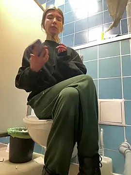 Snapshot of Bubble_Chloe chatting on 02.24.26 Bubble Chloe online show from 02.24.26