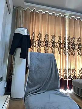 LXR77887 online show from 02.13.26