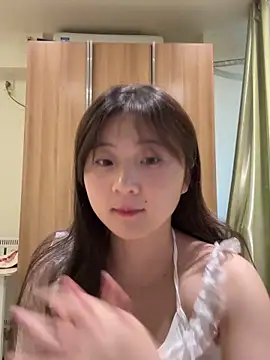 LXR77887 online show from 04.13.26