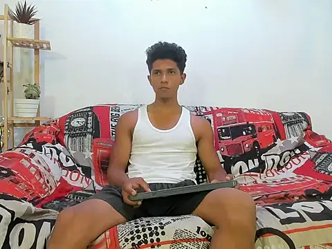 Yoel hot2004 online show from 02.14.26