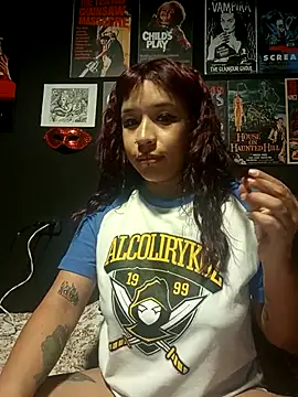 Snapshot of GingerLara chatting on 02.25.26 GingerLara online show from 02.25.26