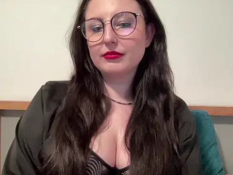 Snapshot of DorothyJoy chatting on 05.06.26 DorothyJoy online show from 05.06.26