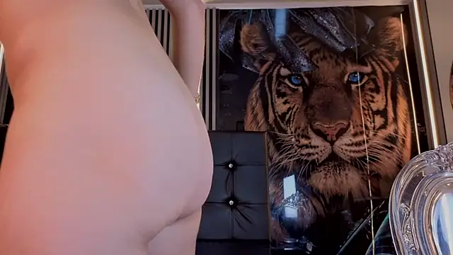 Snapshot of Karolyn_rousse chatting on 02.20.26 Karolyn rousse online show from 02.20.26