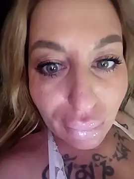 MiaMooly online show from 02.24.26