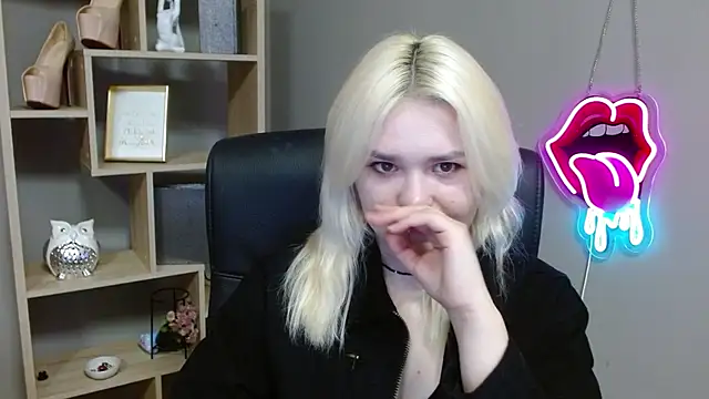 SweetLilyxo online show from 02.23.26