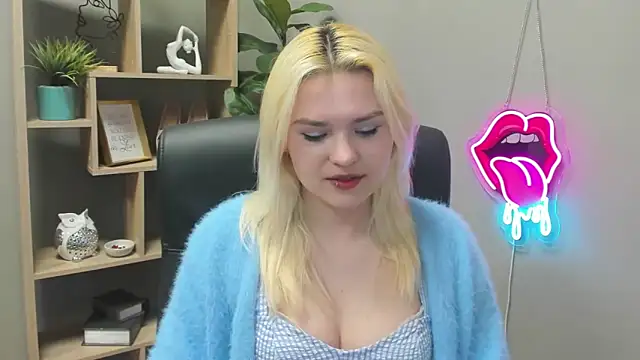 SweetLilyxo online show from 04.16.26