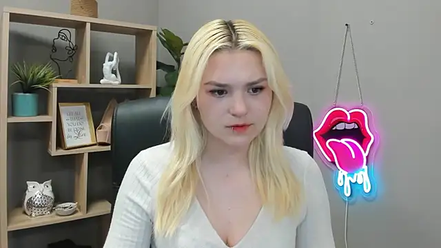 SweetLilyxo online show from 06.03.26