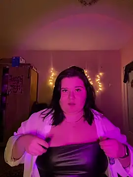 Snapshot of AngelKiras chatting on 02.10.26 AngelKiras online show from 02.10.26