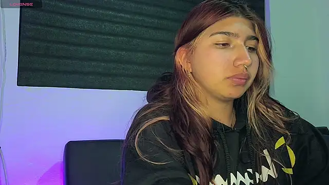 Snapshot of mia_oracle chatting on 02.19.26 mia oracle online show from 02.19.26