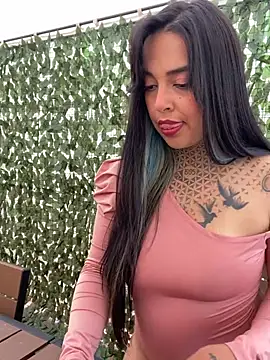 Annie Alicee online show from 02.14.26