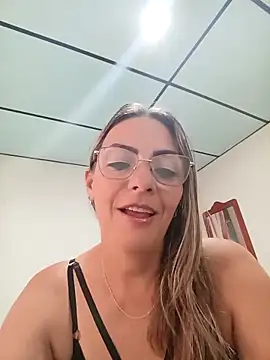 Snapshot of MONITA_SEXXX chatting on 02.25.26 MONITA SEXXX online show from 02.25.26