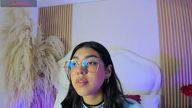 Snapshot of rebeca_taylor chatting on 02.28.26 rebeca taylor online show from 02.28.26