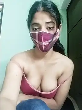 Snapshot of Kitti-Sharma chatting on 03.29.26 Kitti-Sharma online show from 03.29.26