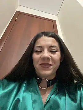 OnlyLeiLa online show from 03.05.26