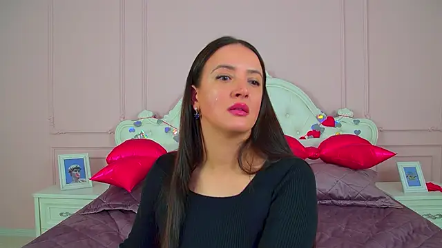 Snapshot of ElinaBellucci chatting on 03.02.26 ElinaBellucci online show from 03.02.26