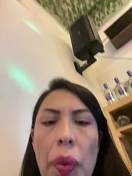 Snapshot of Emma_Sanz__ chatting on 02.20.26 Emma Sanz online show from 02.20.26