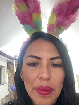 Emma Sanz   online show from 04.06.26