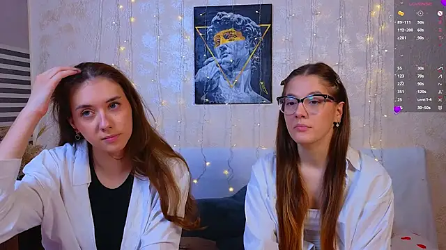 Snapshot of MelanieTwice chatting on 02.18.26 MelanieTwice online show from 02.18.26