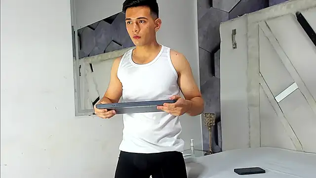 Snapshot of GoldenBoyM chatting on 02.08.26 GoldenBoyM online show from 02.08.26