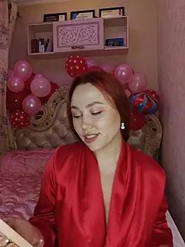 LolaaMint  online show from 02.14.26