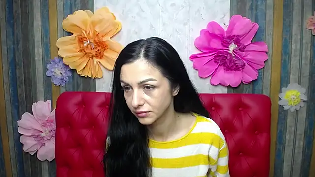 Snapshot of EvaClarkk chatting on 04.15.26 EvaClarkk online show from 04.15.26