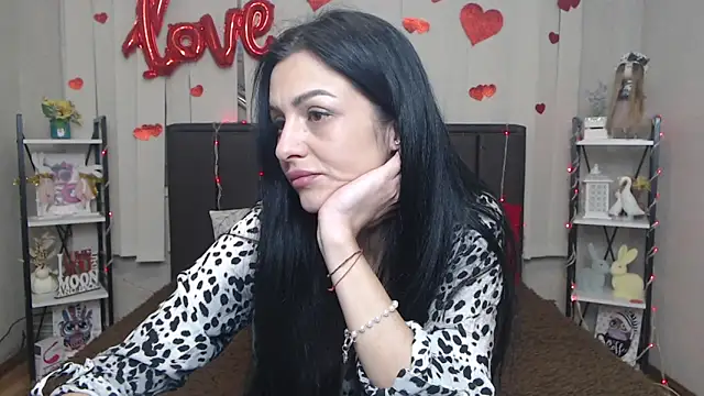 Snapshot of EvaClarkk chatting on 04.21.26 EvaClarkk online show from 04.21.26