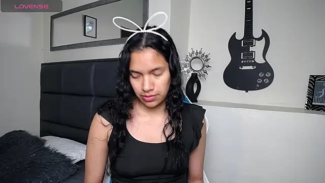 Snapshot of Julieta_Parker chatting on 07.05.26 Julieta Parker online show from 07.05.26